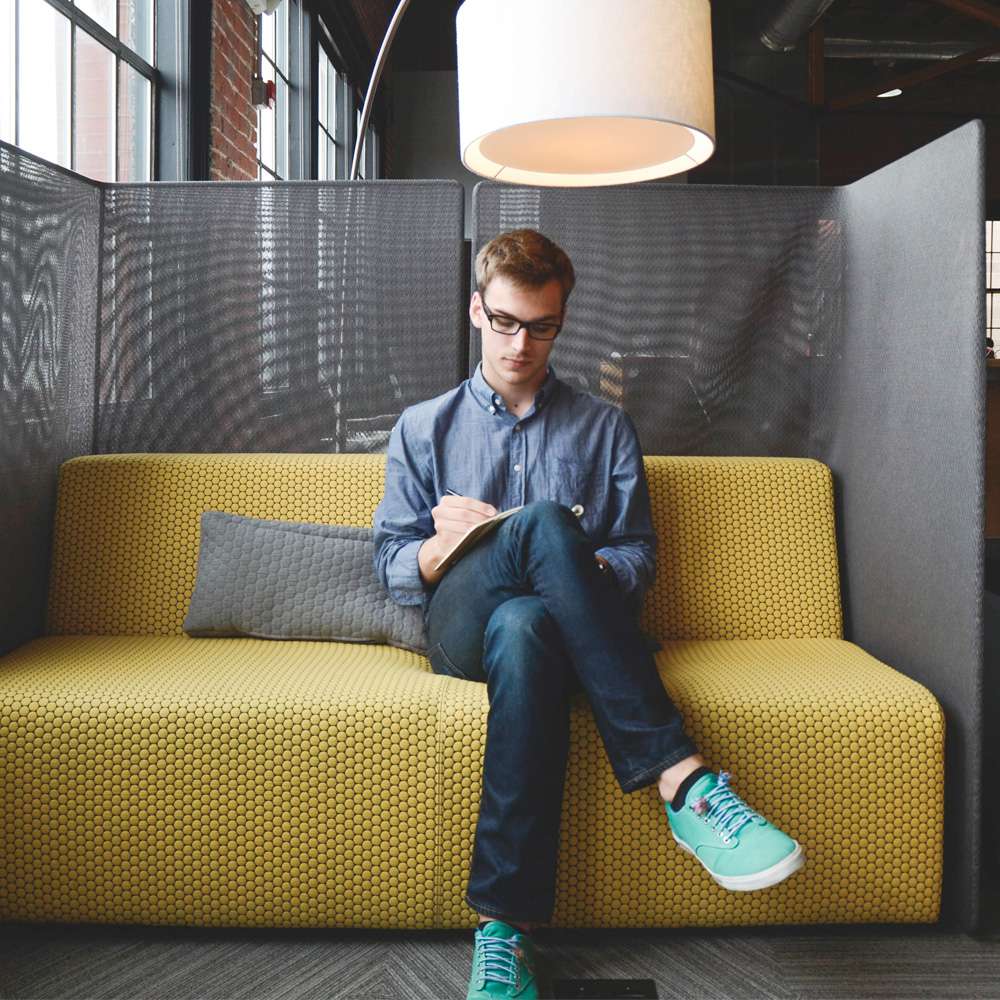 Virtual offices will give the shape and life you want to your new business.